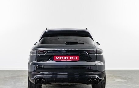 Porsche Cayenne III, 2018 год, 5 899 000 рублей, 4 фотография