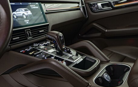 Porsche Cayenne III, 2018 год, 5 899 000 рублей, 16 фотография