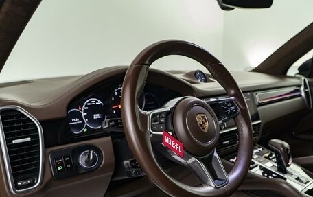 Porsche Cayenne III, 2018 год, 5 899 000 рублей, 13 фотография