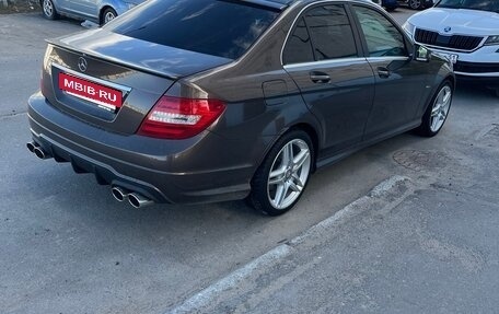 Mercedes-Benz C-Класс, 2013 год, 2 000 000 рублей, 6 фотография