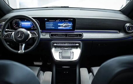 Mercedes-Benz V-Класс, 2025 год, 14 490 000 рублей, 19 фотография