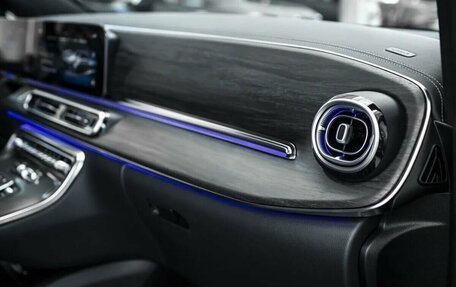Mercedes-Benz V-Класс, 2025 год, 14 490 000 рублей, 37 фотография