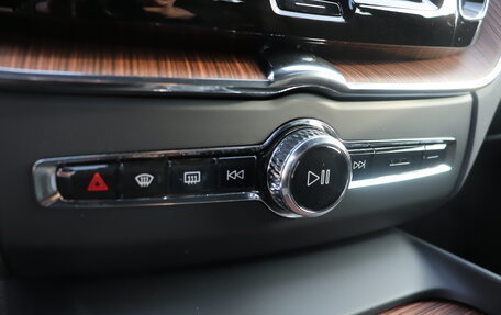 Volvo XC60 II, 2024 год, 7 100 000 рублей, 18 фотография