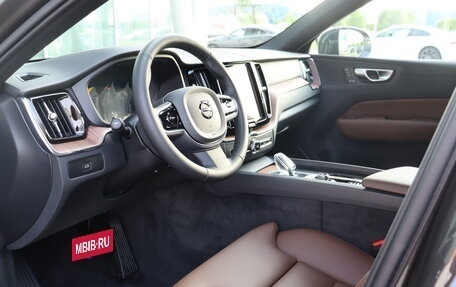 Volvo XC60 II, 2024 год, 7 100 000 рублей, 10 фотография