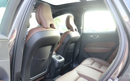 Volvo XC60 II, 2024 год, 7 100 000 рублей, 25 фотография