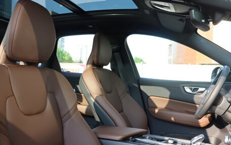 Volvo XC60 II, 2024 год, 7 100 000 рублей, 36 фотография