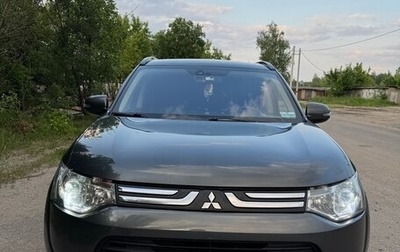 Mitsubishi Outlander III рестайлинг 3, 2013 год, 1 700 000 рублей, 1 фотография