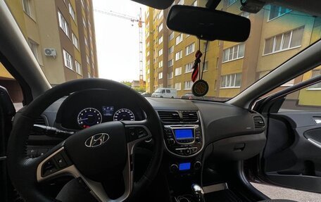 Hyundai Solaris II рестайлинг, 2012 год, 870 000 рублей, 13 фотография