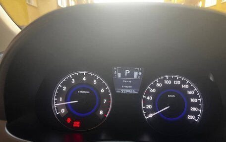 Hyundai Solaris II рестайлинг, 2012 год, 870 000 рублей, 12 фотография