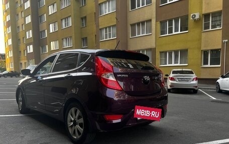Hyundai Solaris II рестайлинг, 2012 год, 870 000 рублей, 5 фотография
