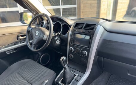 Suzuki Grand Vitara, 2011 год, 1 220 000 рублей, 2 фотография