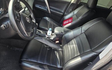 Toyota RAV4, 2016 год, 2 400 000 рублей, 11 фотография
