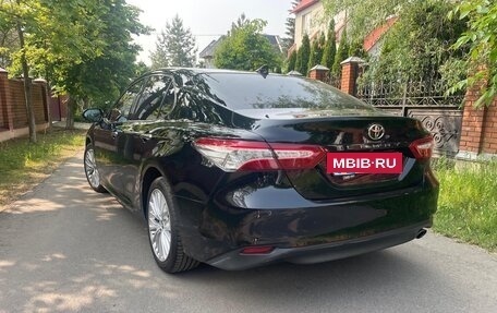 Toyota Camry, 2019 год, 2 780 000 рублей, 3 фотография