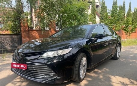 Toyota Camry, 2019 год, 2 780 000 рублей, 2 фотография