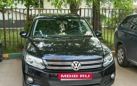Volkswagen Tiguan I, 2015 год, 1 320 000 рублей, 2 фотография