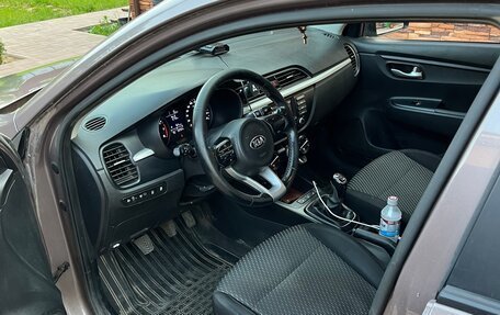 KIA Rio IV, 2018 год, 1 075 000 рублей, 10 фотография