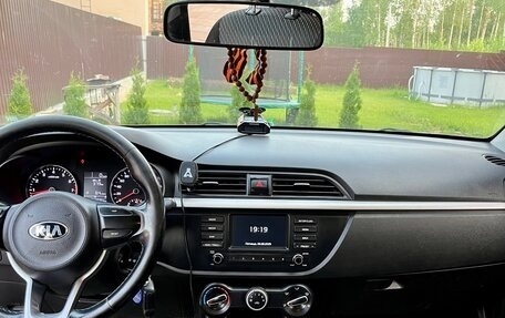 KIA Rio IV, 2018 год, 1 075 000 рублей, 11 фотография