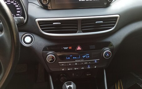 Hyundai Tucson III, 2018 год, 2 800 000 рублей, 12 фотография