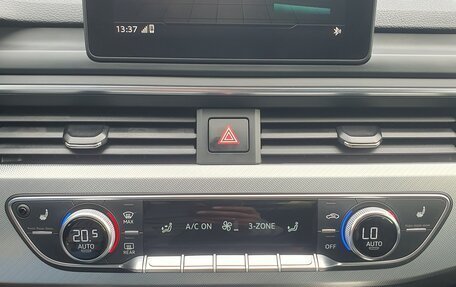 Audi A4, 2018 год, 2 300 000 рублей, 11 фотография
