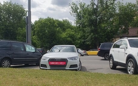 Audi A4, 2018 год, 2 300 000 рублей, 6 фотография