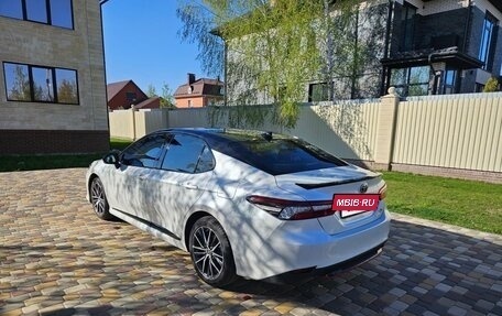 Toyota Camry, 2021 год, 4 400 000 рублей, 3 фотография