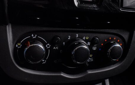 Renault Duster I рестайлинг, 2017 год, 1 019 000 рублей, 12 фотография