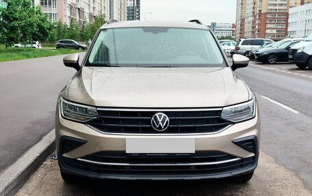 Volkswagen Tiguan II, 2022 год, 3 000 000 рублей, 2 фотография