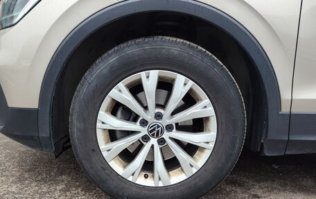 Volkswagen Tiguan II, 2022 год, 3 000 000 рублей, 11 фотография