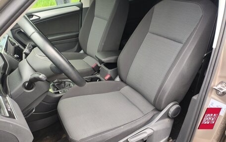 Volkswagen Tiguan II, 2022 год, 3 000 000 рублей, 14 фотография