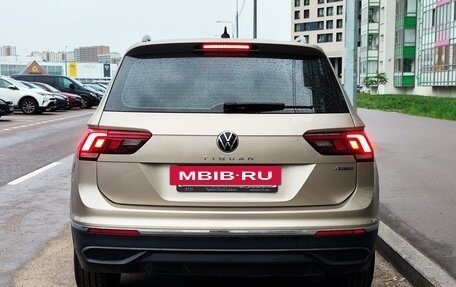 Volkswagen Tiguan II, 2022 год, 3 000 000 рублей, 6 фотография