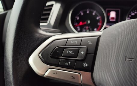 Volkswagen Tiguan II, 2022 год, 3 000 000 рублей, 19 фотография