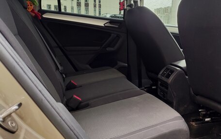 Volkswagen Tiguan II, 2022 год, 3 000 000 рублей, 17 фотография