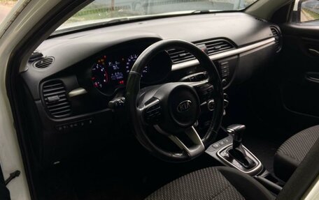 KIA Rio IV, 2017 год, 1 100 000 рублей, 3 фотография