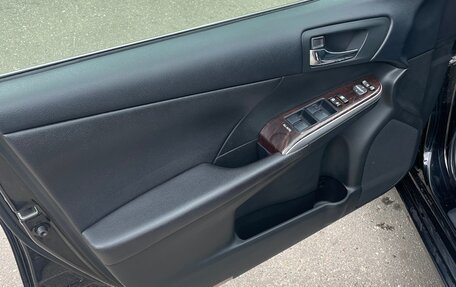 Toyota Camry, 2016 год, 2 300 000 рублей, 8 фотография