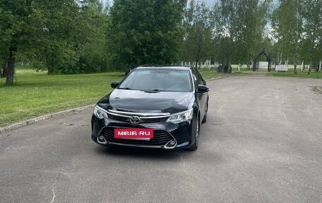 Toyota Camry, 2016 год, 2 300 000 рублей, 2 фотография