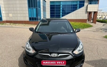 Hyundai Solaris II рестайлинг, 2013 год, 620 000 рублей, 2 фотография