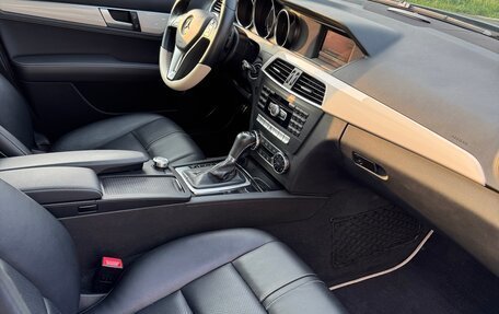 Mercedes-Benz C-Класс, 2012 год, 1 850 000 рублей, 21 фотография