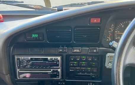 Toyota Land Cruiser 80 рестайлинг, 1991 год, 2 990 000 рублей, 16 фотография