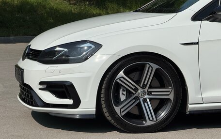 Volkswagen Golf R VII, 2019 год, 4 100 000 рублей, 2 фотография