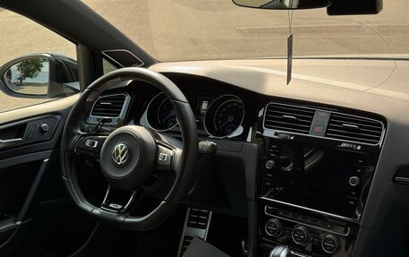 Volkswagen Golf R VII, 2019 год, 4 100 000 рублей, 8 фотография