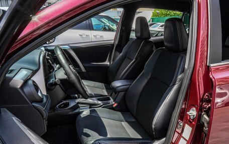 Toyota RAV4, 2016 год, 2 520 000 рублей, 10 фотография