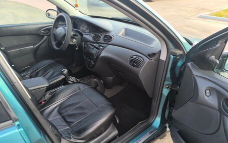 Ford Focus IV, 2001 год, 189 000 рублей, 10 фотография