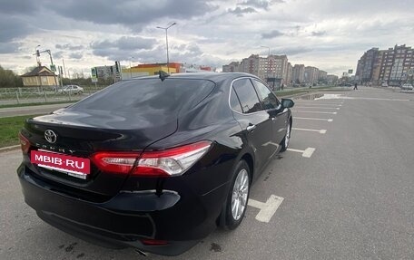 Toyota Camry, 2018 год, 2 650 000 рублей, 5 фотография