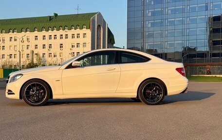 Mercedes-Benz C-Класс, 2011 год, 1 500 000 рублей, 5 фотография