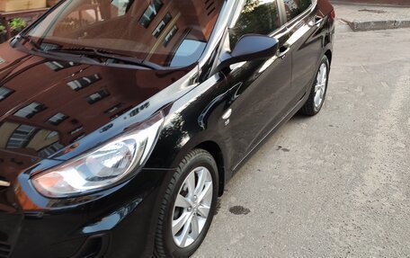 Hyundai Solaris II рестайлинг, 2012 год, 1 100 000 рублей, 14 фотография