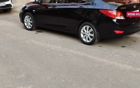 Hyundai Solaris II рестайлинг, 2012 год, 1 100 000 рублей, 6 фотография