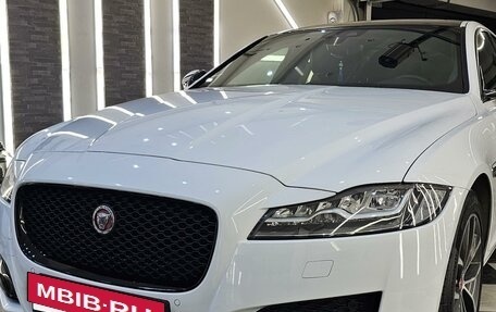 Jaguar XF II, 2019 год, 2 390 000 рублей, 4 фотография