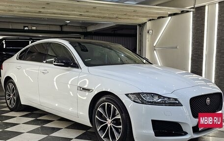 Jaguar XF II, 2019 год, 2 390 000 рублей, 34 фотография