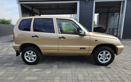 Chevrolet Niva I рестайлинг, 2005 год, 399 000 рублей, 7 фотография