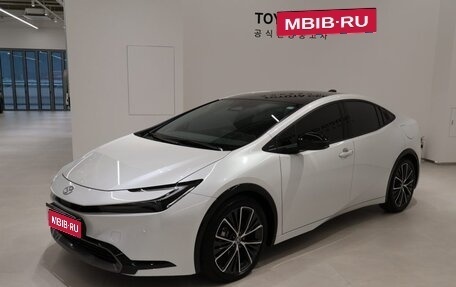 Toyota Prius IV XW50, 2024 год, 4 380 000 рублей, 1 фотография